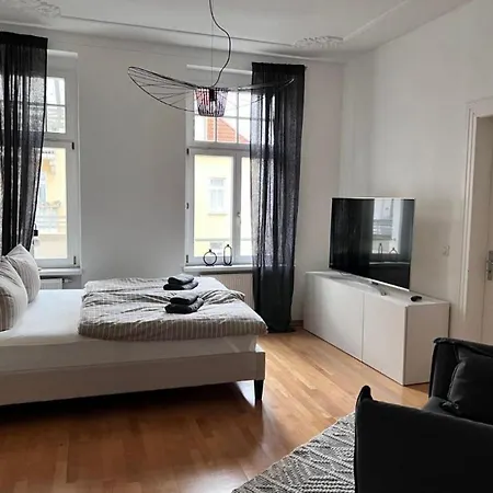 Feine In Der Suedstadt Von Mit Kostenlosen Stellplatz & Flasche Wein Zur Begruessung Apartment Erfurt