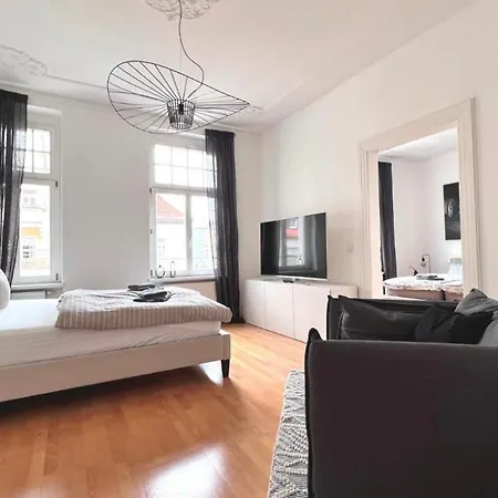 Apartment Feine In Der Suedstadt Von Mit Kostenlosen Stellplatz & Flasche Wein Zur Begruessung Erfurt